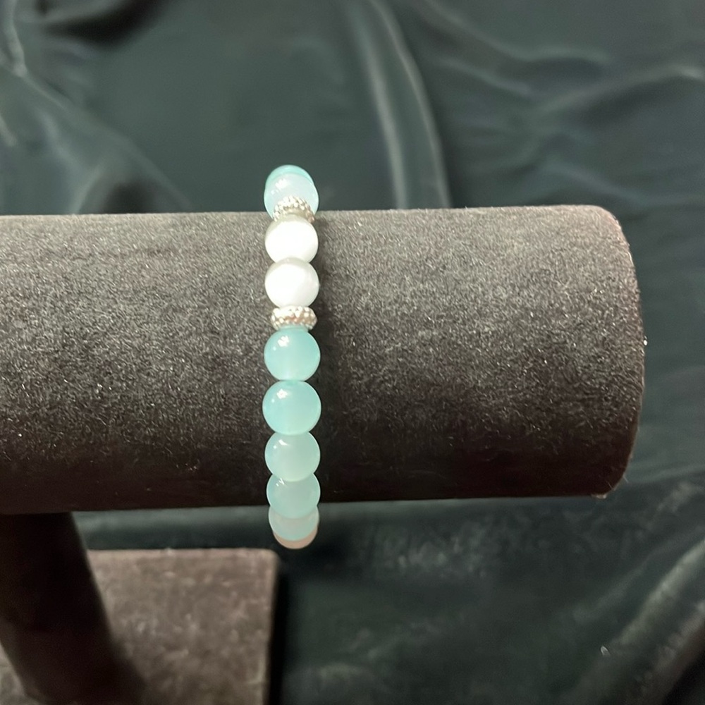 Light Blue/White Glass Beaded Bracelet W Swarvoski Crystal Silvertone Spacers